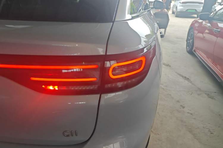 Used Leapmotor C11 2026 All-Electric 640 LiDAR Edition Right Rear Taillight