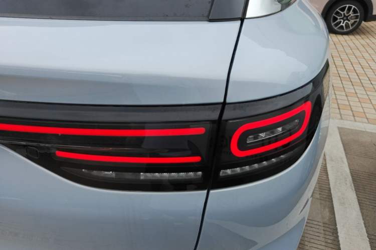Used Leapmotor C11 2026 All-Electric 640 LiDAR Edition Right Rear Taillight