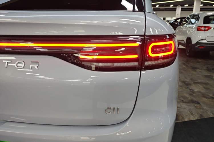 Used Leapmotor C11 2026 All-Electric 640 LiDAR Prestige Edition Right Rear Taillight