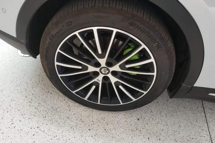 Used Leapmotor C11 2026 All-Electric 640 LiDAR Prestige Edition Right Rear Wheel Hub