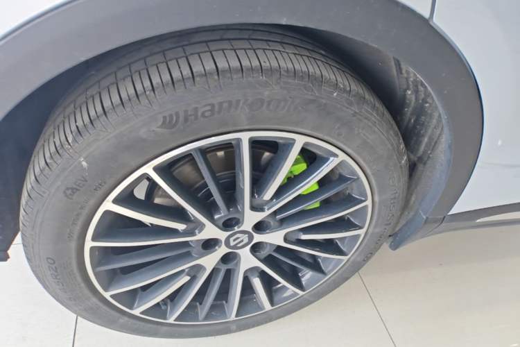 Used Leapmotor C11 2026 All-Electric 640 LiDAR Prestige Edition Right Rear Wheel Hub