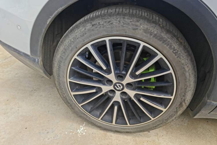 Used Leapmotor C11 2026 All-Electric 640 LiDAR Prestige Edition Right Rear Wheel Hub