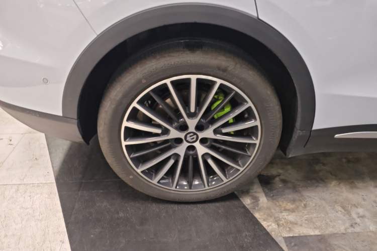 Used Leapmotor C11 2026 All-Electric 640 LiDAR Prestige Edition Right Rear Wheel Hub