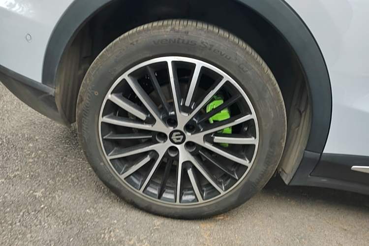 Used Leapmotor C11 2026 All-Electric 640 LiDAR Prestige Edition Right Rear Wheel Hub
