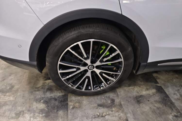 Used Leapmotor C11 2026 All-Electric 640 LiDAR Prestige Edition Right Rear Wheel Hub
