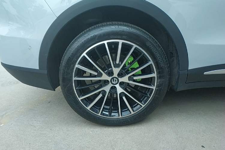 Used Leapmotor C11 2026 All-Electric 640 LiDAR Prestige Edition Right Rear Wheel Hub