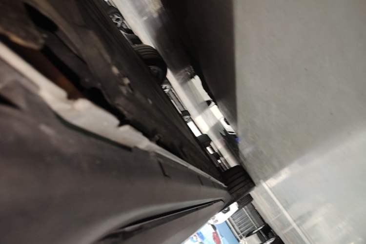 Used Leapmotor C11 2026 All-Electric 640 LiDAR Prestige Edition Right Side Sill