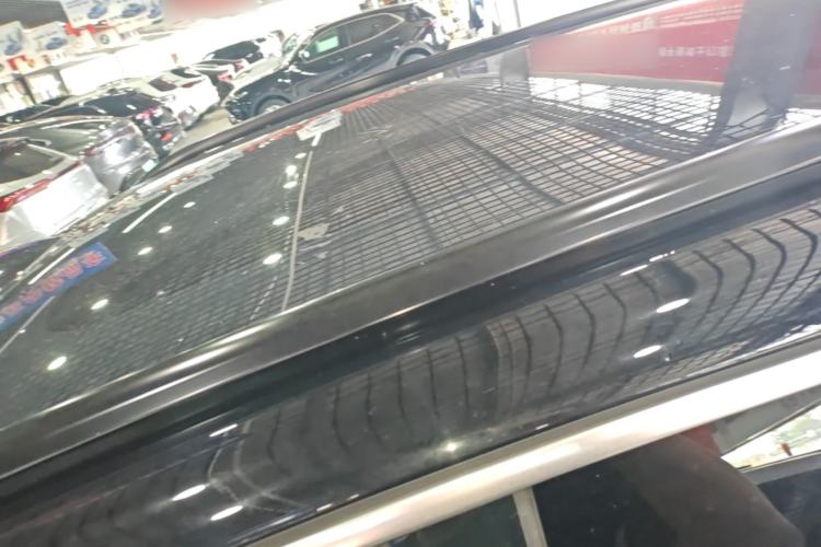 Used Leapmotor C11 2026 All-Electric 640 LiDAR Prestige Edition Roof