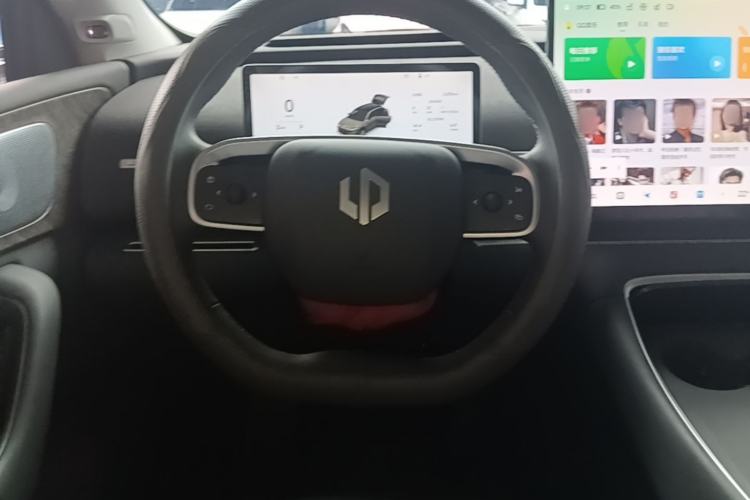 Used Leapmotor C11 2026 All-Electric 640 LiDAR Prestige Edition Steering Wheel