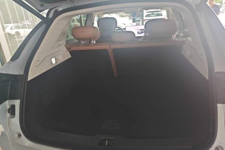 Used Leapmotor C11 2026 All-Electric 640 LiDAR Edition Trunk