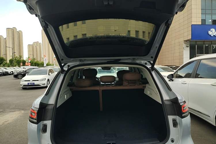 Used Leapmotor C11 2026 All-Electric 640 LiDAR Prestige Edition Trunk