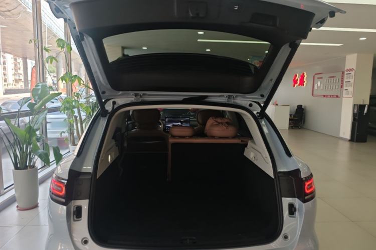 Used Leapmotor C11 2026 All-Electric 640 LiDAR Prestige Edition Trunk