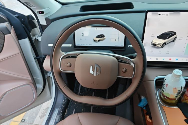 Used Leapmotor C11 2026 Range-Extended 300 LiDAR Prestige Edition Steering Wheel