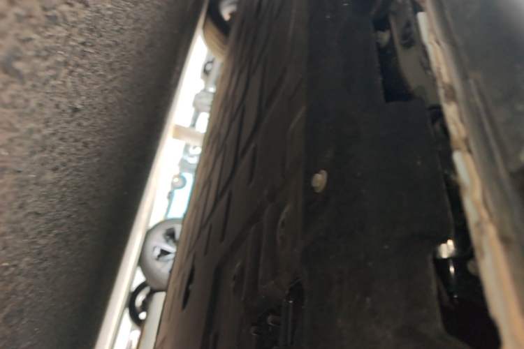 Used Leapmotor C11 2026 All-Electric 640 LiDAR Prestige Edition Chassis Rear Left