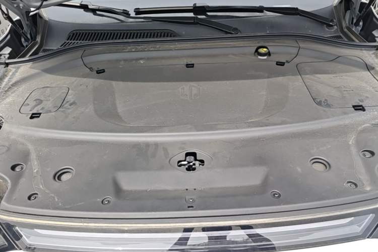 Used Leapmotor C11 2026 All-Electric 640 LiDAR Prestige Edition Engine Bay