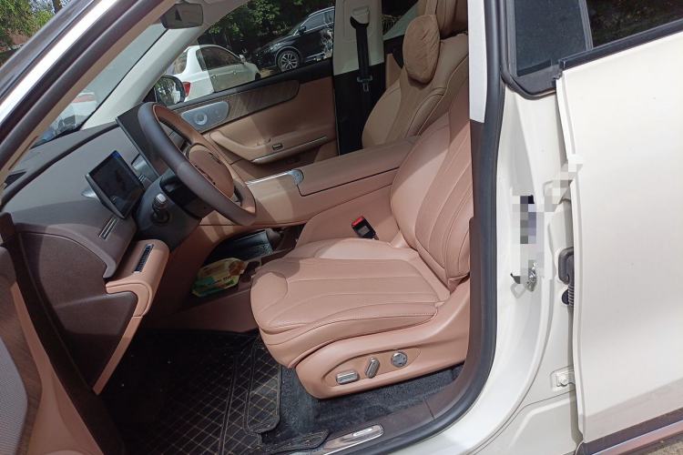 Used Leapmotor C11 2026 Range-Extended 300 LiDAR Prestige Edition Left Front Seat