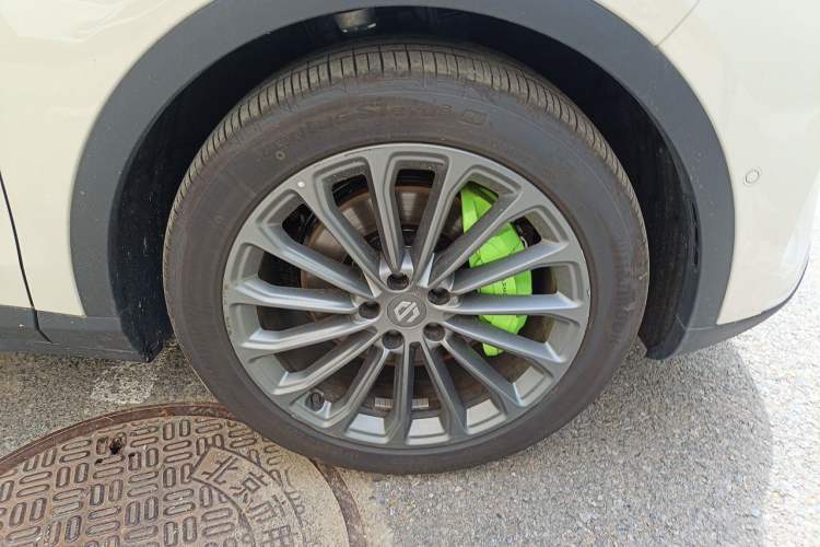 Used Leapmotor C11 2026 Range-Extended 300 LiDAR Prestige Edition Right Front Wheel Hub