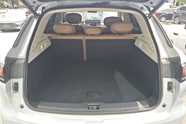 Used Leapmotor C11 2026 All-Electric 640 LiDAR Prestige Edition Trunk