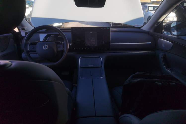 Used Leapmotor C11 2026 All-Electric 640 LiDAR Prestige Edition Center Console