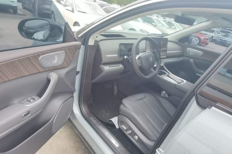 Used Leapmotor C11 2026 Range-Extended 300 LiDAR Prestige Edition Driver Seat