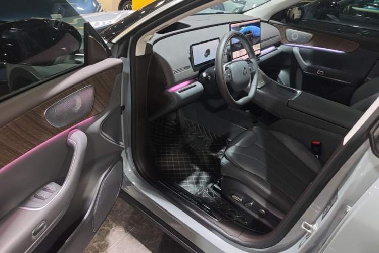 Used Leapmotor C11 2026 All-Electric 640 LiDAR Prestige Edition Driver Seat