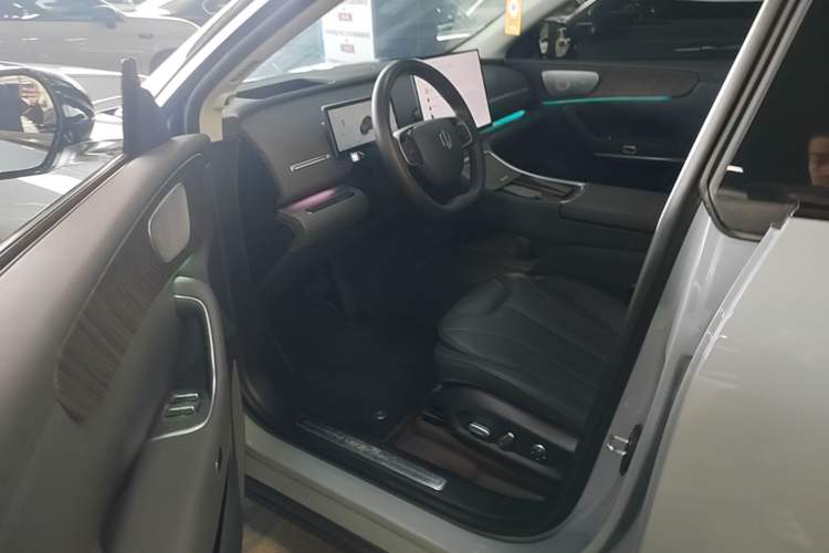 Used Leapmotor C11 2026 Range-Extended 300 LiDAR Prestige Edition Driver Seat
