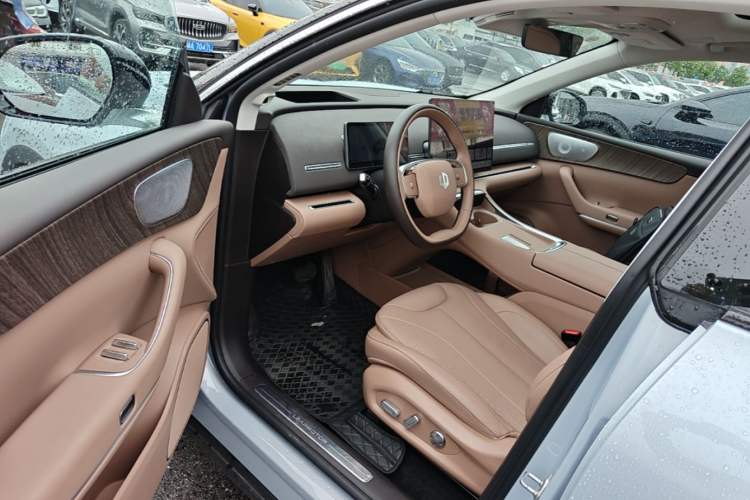 Used Leapmotor C11 2026 All-Electric 640 LiDAR Prestige Edition Driver Seat