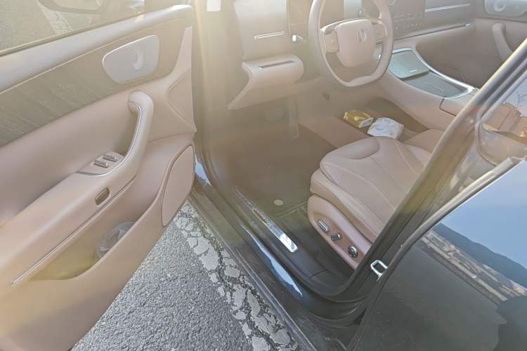 Used Leapmotor C11 2026 All-Electric 640 LiDAR Prestige Edition Driver Seat