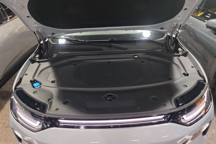 Used Leapmotor C11 2026 All-Electric 640 LiDAR Prestige Edition Engine Bay