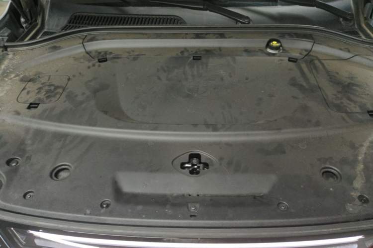 Used Leapmotor C11 2026 All-Electric 640 LiDAR Prestige Edition Engine Bay