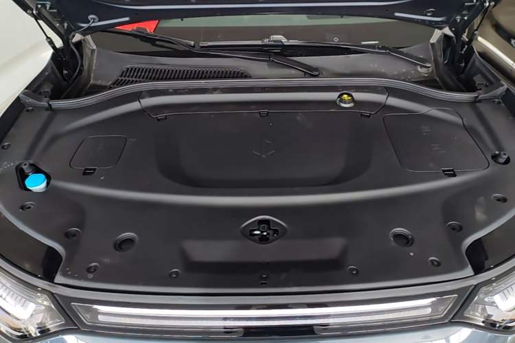 Used Leapmotor C11 2026 All-Electric 640 LiDAR Prestige Edition Engine Bay