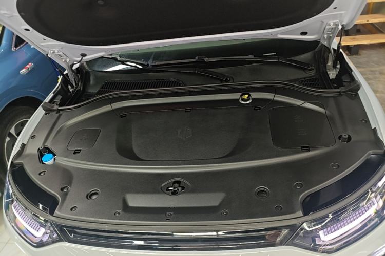 Used Leapmotor C11 2026 All-Electric 640 LiDAR Prestige Edition Engine Bay