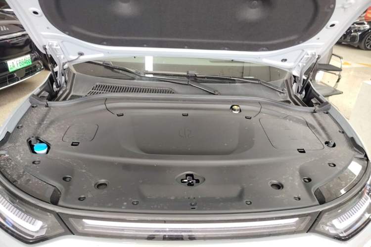 Used Leapmotor C11 2026 All-Electric 640 LiDAR Prestige Edition Engine Bay
