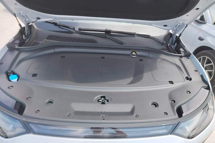 Used Leapmotor C11 2026 All-Electric 640 LiDAR Edition Engine Bay