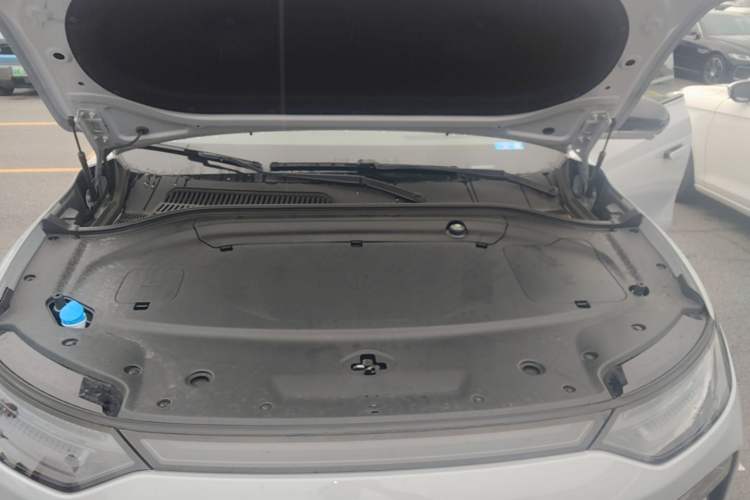 Used Leapmotor C11 2026 All-Electric 640 LiDAR Prestige Edition Engine Bay