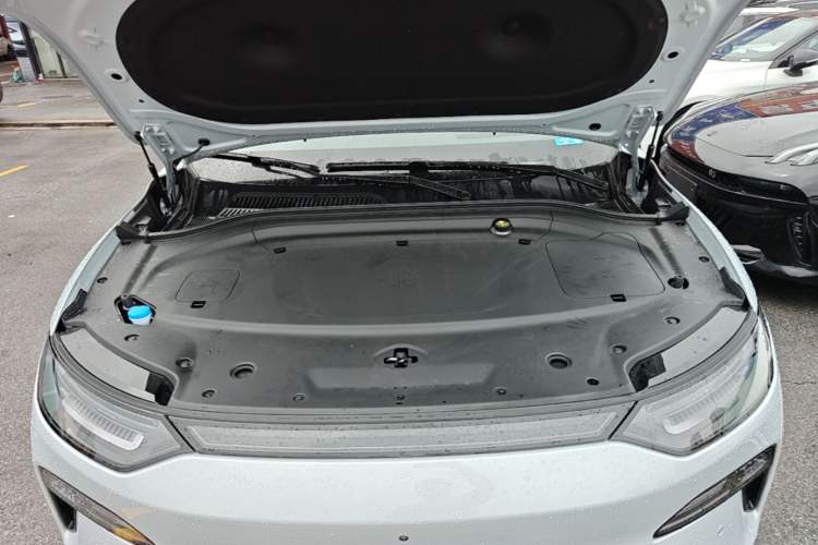Used Leapmotor C11 2026 All-Electric 640 LiDAR Prestige Edition Engine Bay