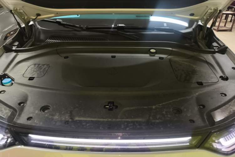 Used Leapmotor C11 2026 All-Electric 640 LiDAR Prestige Edition Engine Bay