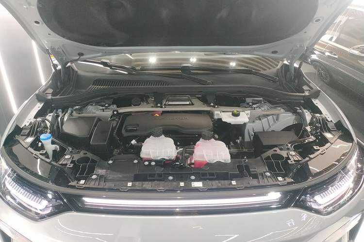 Used Leapmotor C11 2026 Range-Extended 300 LiDAR Prestige Edition Engine Bay