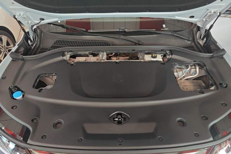 Used Leapmotor C11 2026 All-Electric 640 LiDAR Prestige Edition Engine Bay