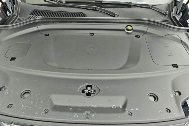 Used Leapmotor C11 2026 All-Electric 640 LiDAR Prestige Edition Engine Bay