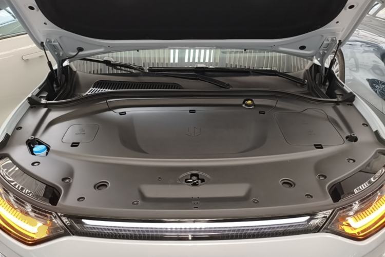 Used Leapmotor C11 2026 All-Electric 640 LiDAR Prestige Edition Engine Bay