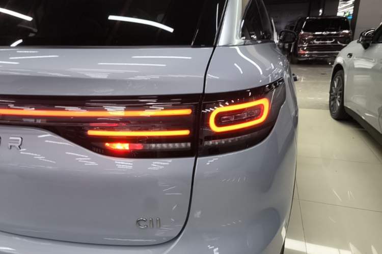 Used Leapmotor C11 2026 All-Electric 640 LiDAR Prestige Edition Exterior 3