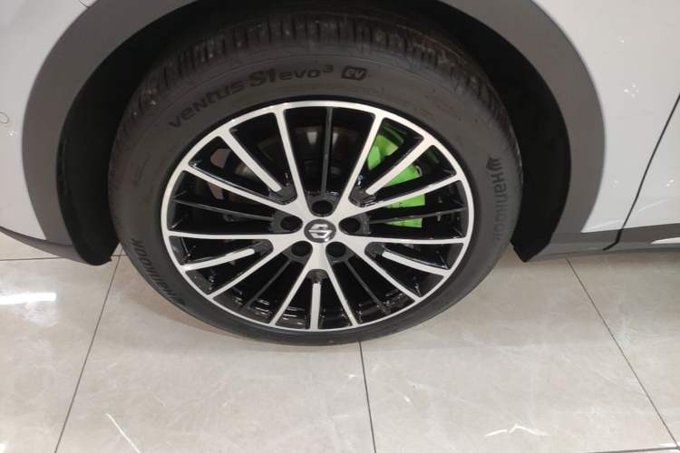 Used Leapmotor C11 2026 All-Electric 640 LiDAR Prestige Edition Exterior 4