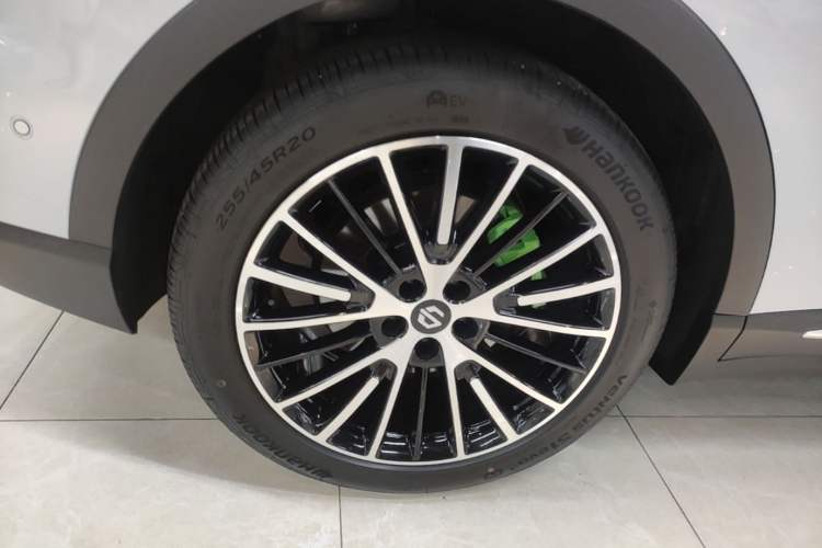 Used Leapmotor C11 2026 All-Electric 640 LiDAR Prestige Edition Exterior 5