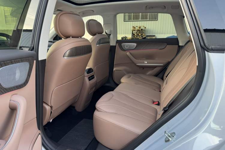 Used Leapmotor C11 2026 All-Electric 640 LiDAR Prestige Edition Interior 1
