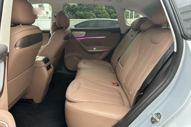 Used Leapmotor C11 2026 All-Electric 640 LiDAR Prestige Edition Interior 4