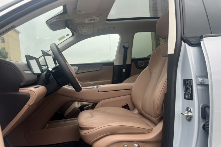 Used Leapmotor C11 2026 All-Electric 640 LiDAR Prestige Edition Interior 4