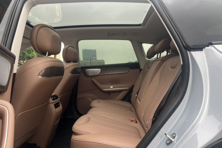 Used Leapmotor C11 2026 All-Electric 640 LiDAR Prestige Edition Interior 5