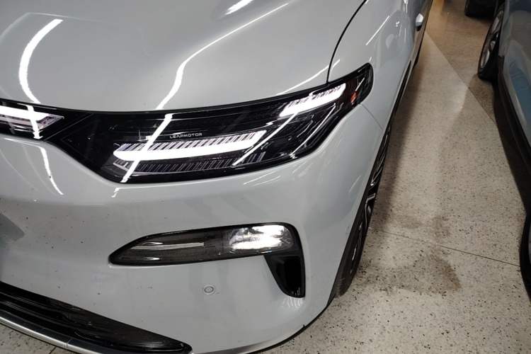 Used Leapmotor C11 2026 All-Electric 640 LiDAR Prestige Edition Left Front Headlight