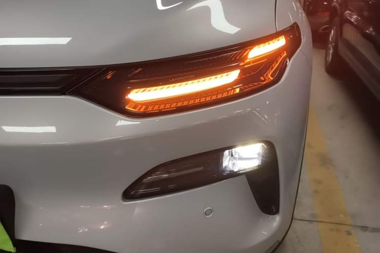 Used Leapmotor C11 2026 All-Electric 640 LiDAR Prestige Edition Left Front Headlight
